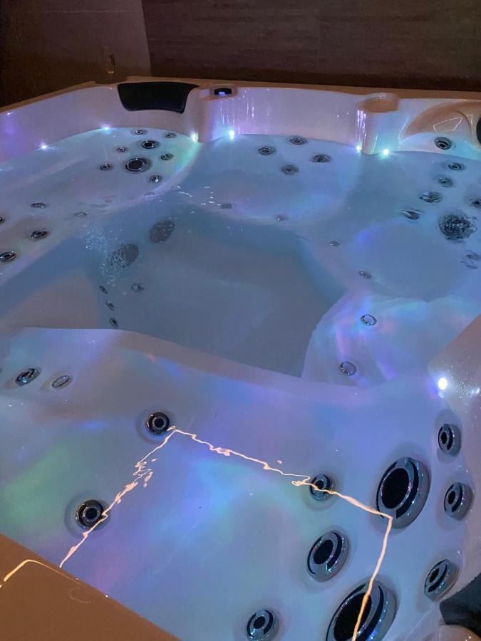 Vue Sur Cite - Spa 카르카손 외부 사진